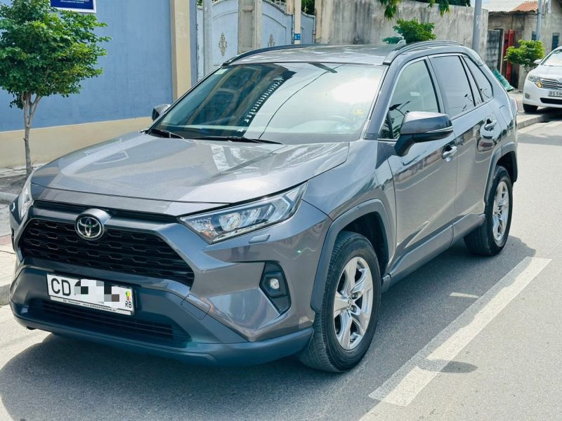 TOYOTA RAV4